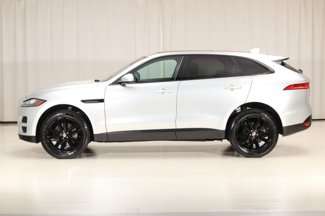 Used 2017 Jaguar F-PACE Prestige image 1