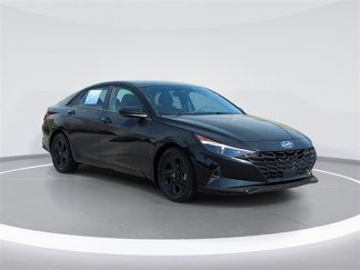 Used 2022 Hyundai Elantra SEL w/ Convenience Package image 1
