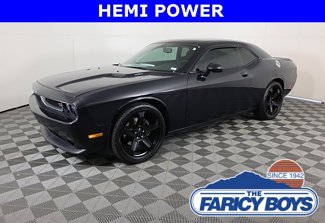 Used 2014 Dodge Challenger R/T image 1
