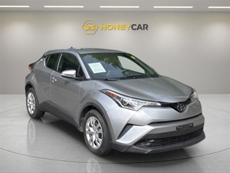 Used 2019 Toyota C-HR LE image 1