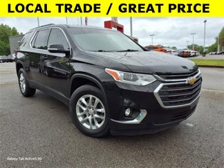 Used 2021 Chevrolet Traverse LT image 1