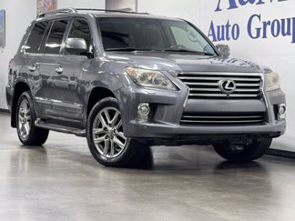 Used 2013 Lexus LX 570 4WD image 1