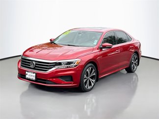 Used 2022 Volkswagen Passat 2.0T SE image 1