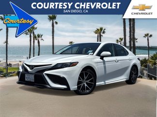 Used 2023 Toyota Camry SE image 1