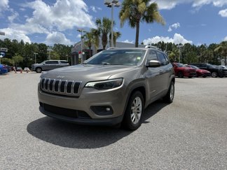 Used 2019 Jeep Cherokee Latitude w/ Popular Appearance Group image 1