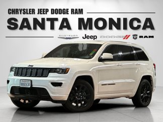 Certified 2021 Jeep Grand Cherokee Laredo X image 1