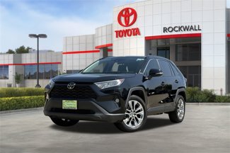 Used 2021 Toyota RAV4 XLE Premium image 1