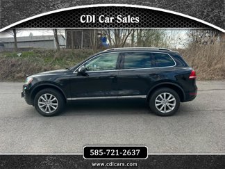 Used 2014 Volkswagen Touareg Sport image 1