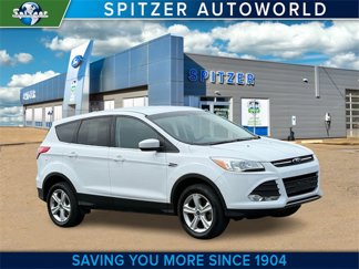 Used 2016 Ford Escape SE image 1
