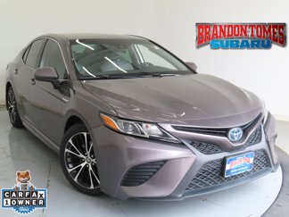 Used 2020 Toyota Camry SE image 1