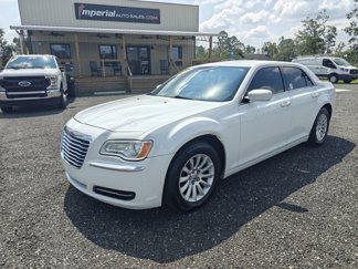 Used 2013 Chrysler 300 image 1