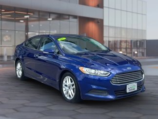 Used 2016 Ford Fusion SE image 1