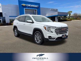 Used 2024 GMC Terrain SLT image 1
