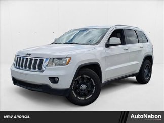 Used 2011 Jeep Grand Cherokee Laredo image 1
