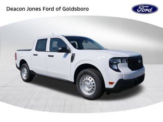 New 2025 Ford Maverick XL image 1