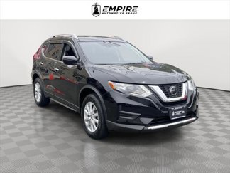 Used 2020 Nissan Rogue SV image 1