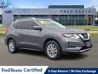 Used 2019 Nissan Rogue SV image 1