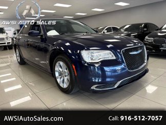 Used 2015 Chrysler 300 Limited image 1