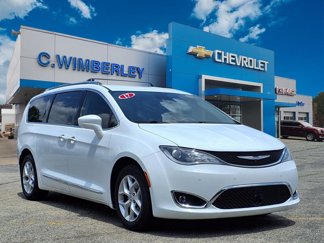 Used 2017 Chrysler Pacifica Touring-L Plus w/ Advanced Safetytec Group image 1