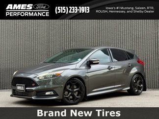 Used 2015 Ford Focus ST w/ Equipment Group 401A image 1