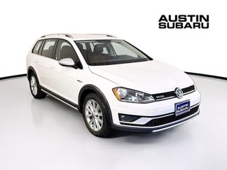 Used 2017 Volkswagen Golf Alltrack S image 1