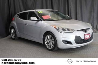 Used 2016 Hyundai Veloster image 1