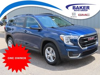 Used 2022 GMC Terrain SLE w/ Driver Convenience Package image 1