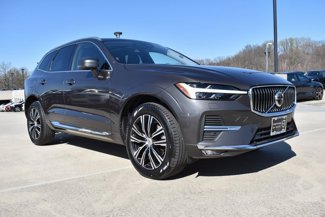 Certified 2022 Volvo XC60 B6 Inscription w/ Climate Package image 1