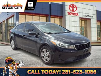 Used 2017 Kia Forte LX image 1