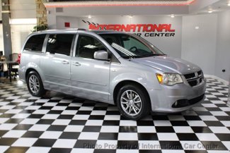 Used 2014 Dodge Grand Caravan SXT image 1