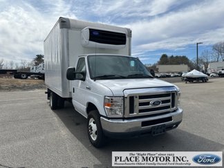 Used 2019 Ford E-450 and Econoline 450 Super Duty w/ Power Windows & Locks Group image 1
