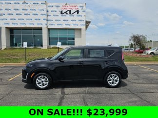New 2025 Kia Soul S image 1
