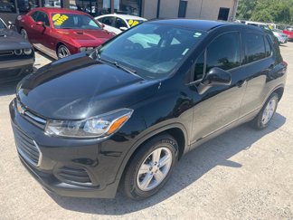 Used 2021 Chevrolet Trax LS w/ Tint and Cruise Package image 1