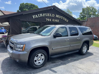 Used 2009 Chevrolet Suburban LT image 1