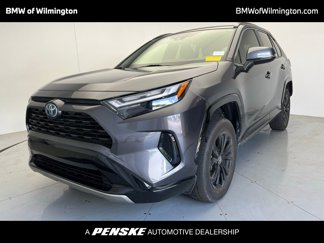 Used 2022 Toyota RAV4 SE image 1