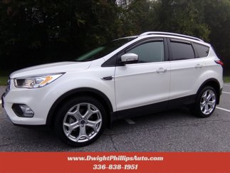 Used 2019 Ford Escape Titanium image 1