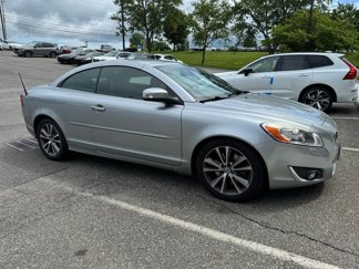 Used 2013 Volvo C70 T5 image 1