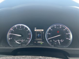 Used 2017 Toyota Highlander XLE image 1