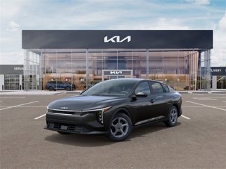 Used 2025 Kia K4 LXS image 1
