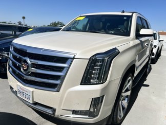 Used 2015 Cadillac Escalade Luxury image 1