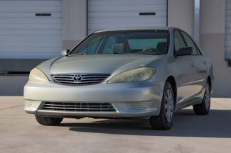Used 2005 Toyota Camry LE image 1