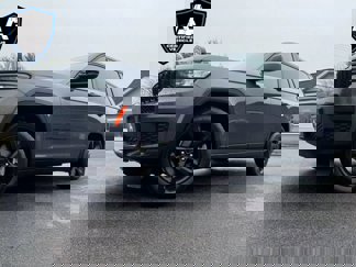 Used 2021 Jeep Grand Cherokee L Laredo image 1