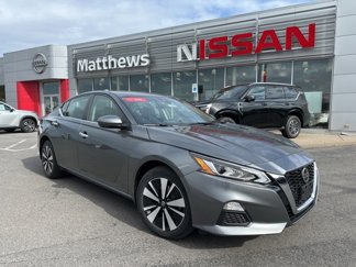 Certified 2022 Nissan Altima 2.5 SV w/ SV Premium Package image 1