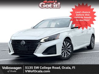 Used 2023 Nissan Altima 2.5 SV image 1