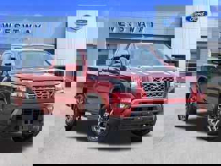 Used 2022 Nissan Frontier SV image 1