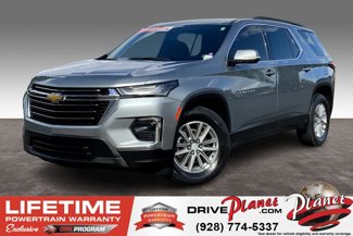 Used 2023 Chevrolet Traverse LT image 1