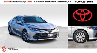 Used 2019 Toyota Camry LE image 1