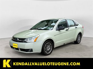 Used 2010 Ford Focus SE image 1