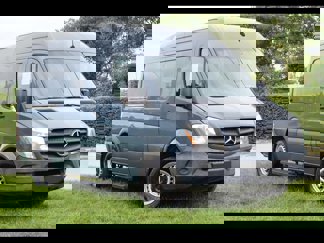 Used 2018 Mercedes-Benz Sprinter 2500 image 1