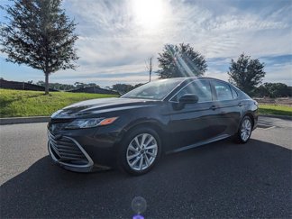 Used 2022 Toyota Camry LE image 1